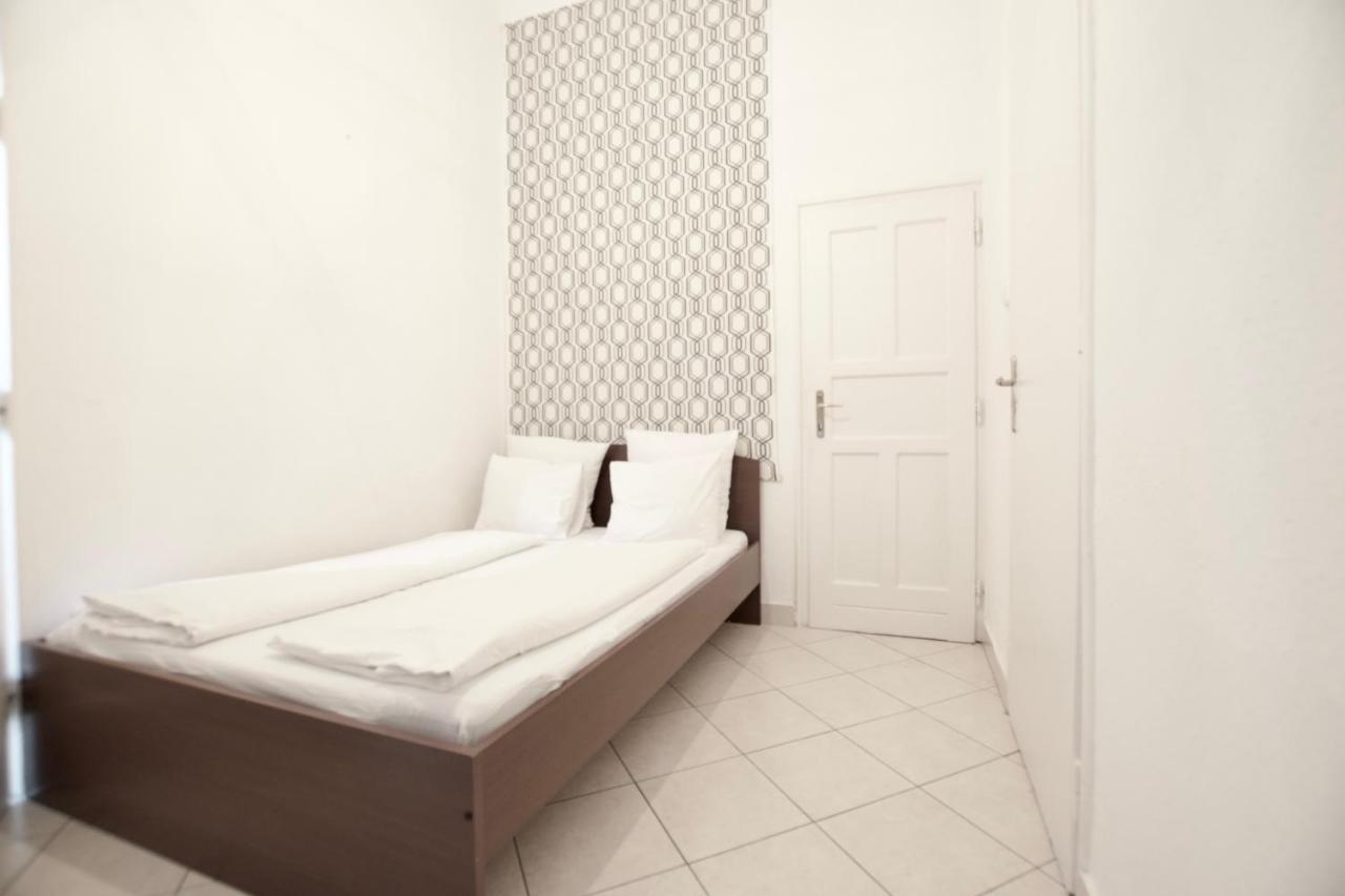Budget Apartment By Hi5 - Center Of The Center Budapeszt Zewnętrze zdjęcie